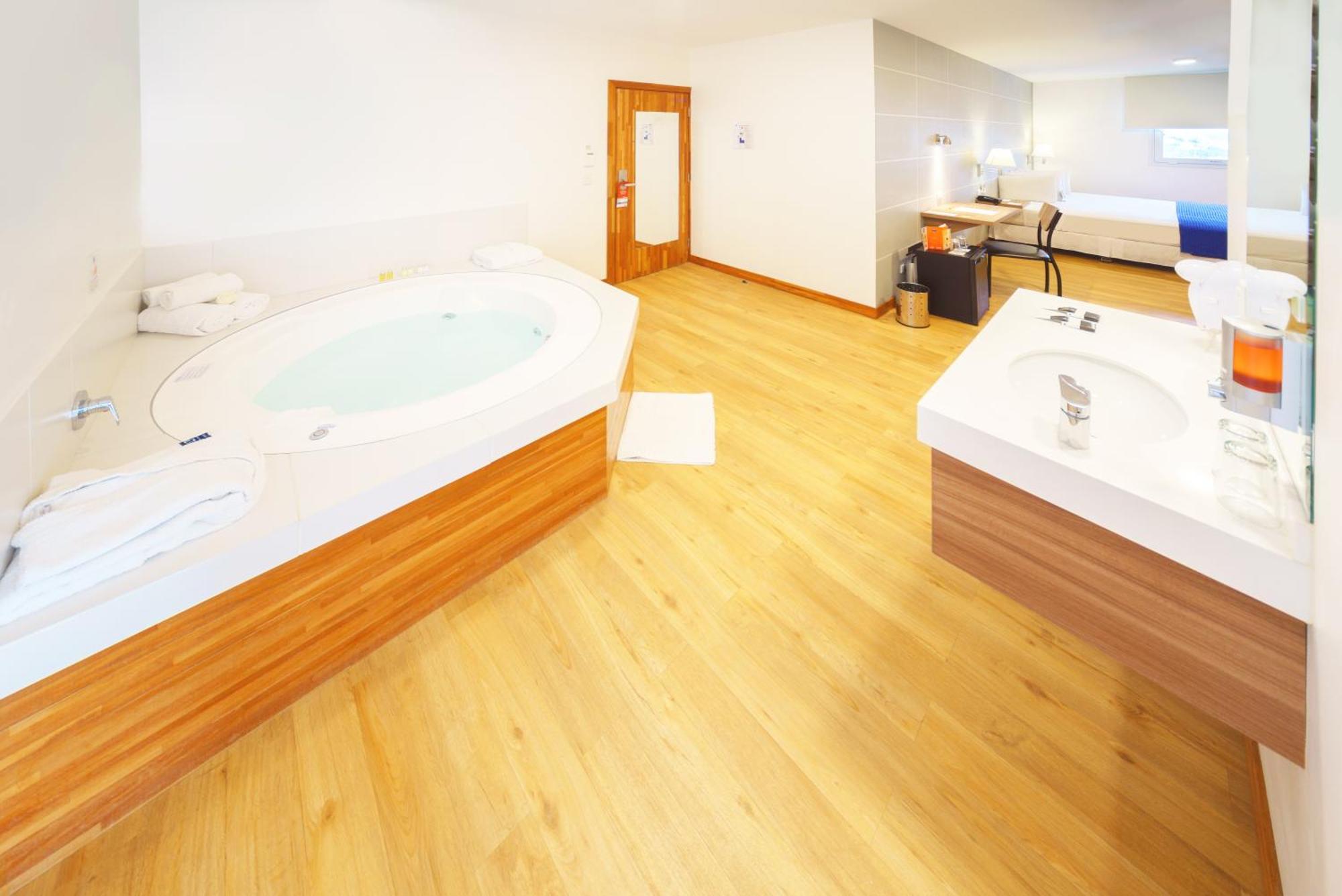 Lp Equipetrol Hotel Santa Cruz de La Sierra Ngoại thất bức ảnh